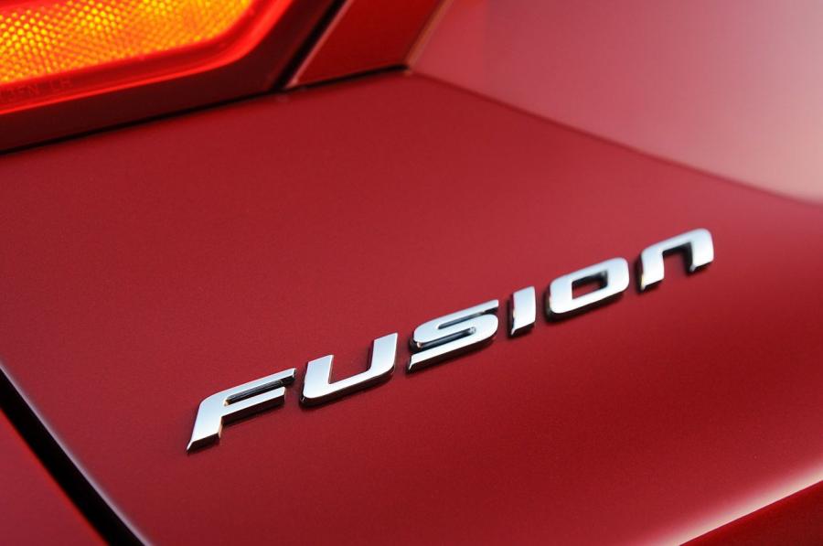  Ford Fusion 2013 года  (US) (фото 183 из 202)